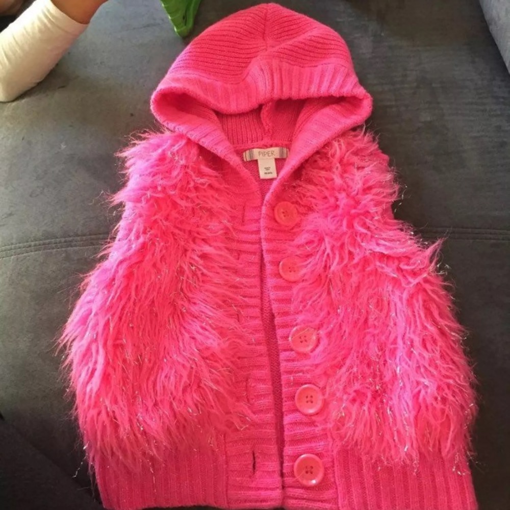 Girl's pink vest 4-5T
